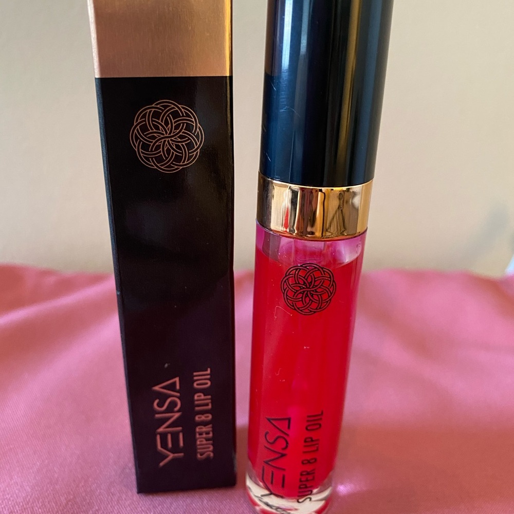 Yensa Super 8 Lip Oil in Pink Shine